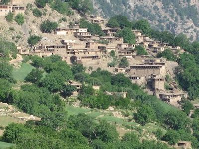 Afghanistan - Taliban Claim to Raise a Flag Over Nuristan