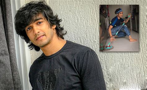 This Is How 'Dil Dosti Dance' Fame Shantanu Maheshwari Is Spending His Lockdown Days & It Is ...