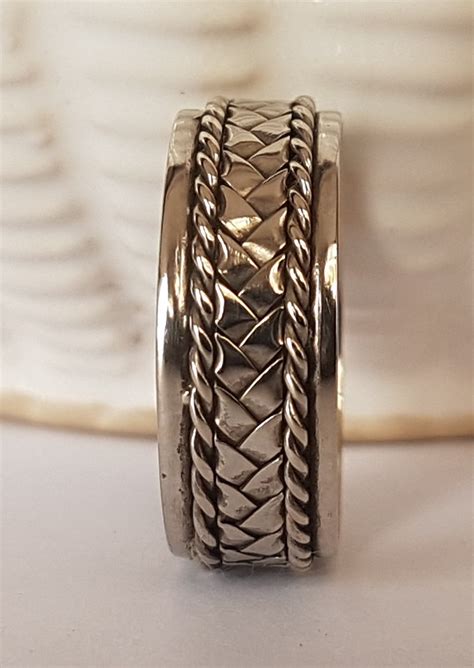 18kt white gold wedding band (braid) - Gold Wedding Rings Store in Lagos, Nigeria