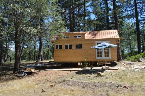 TINY HOUSE TOWN: The California Tiny House