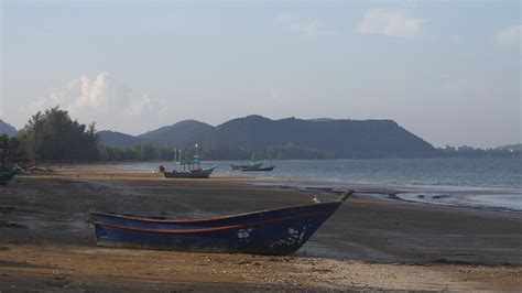 Dolphin Bay Thailand | Clay Gilliland | Flickr