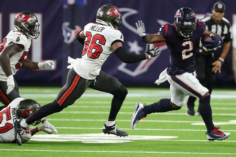 Texans' offense has preseason-high 5 turnovers against Buccaneers