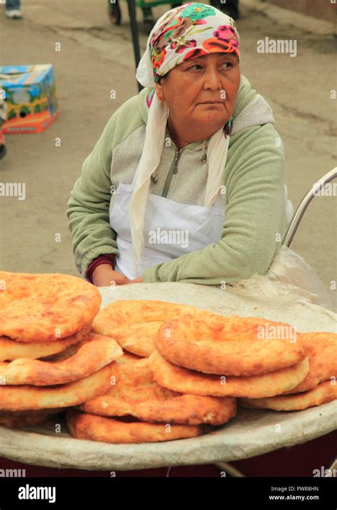 Uzbekistan, Samarkand, Siob Bazaar, market, food, people Stock Photo ...