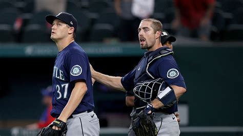 Seattle Mariners Trade Deadline Update: Rumors hint at selling