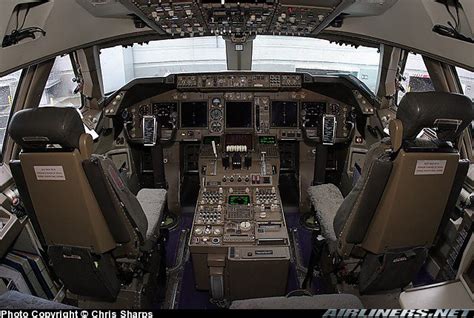 EnJoY: Aircraft interiors (Cockpit)