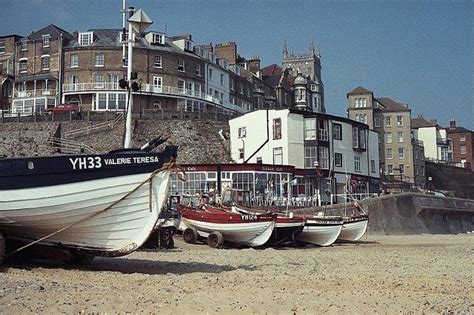 Fishing Boats on Cromer Beach © Jeff Buck cc-by-sa/2.0 :: Geograph Britain and Ireland