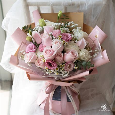 BEAUTIFUL ONLINE IPOH FLOWER SHOP - WHITE ON WHITE Roses Bouquet Gift, Flower Bouqet, Birthday ...