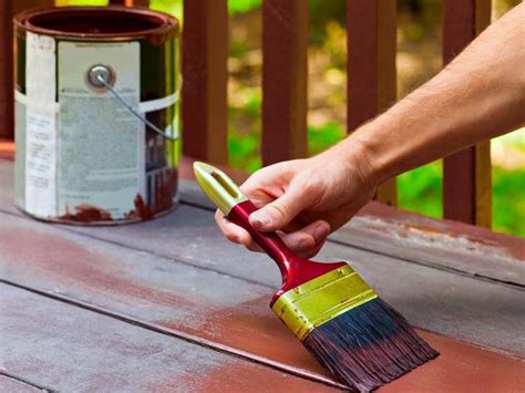 Is Alkyd Paint Oil Based? (All You Need to Know) - OneHappyLemon