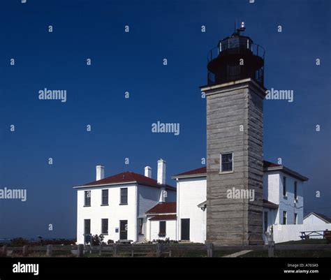 Beavertail Lighthouse Jamestown Rhode Island Stock Photo - Alamy