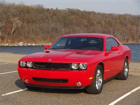 2009 Dodge Challenger se 1/4 mile Drag Racing timeslip specs 0-60 - DragTimes.com