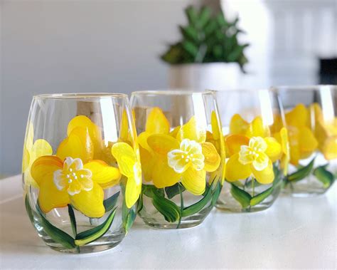 Yellow Daffodil Flower Stemless Wine Glasses Set of 4 | Etsy Yellow Daffodils, Red Poppies, Red ...