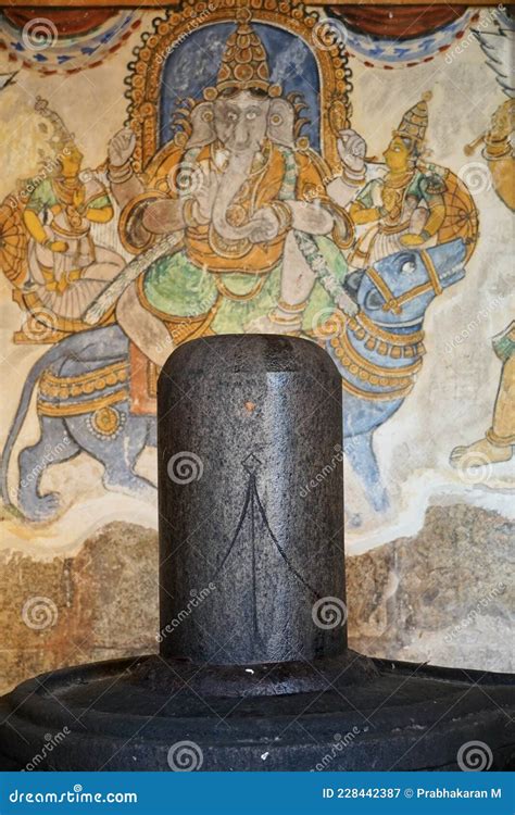 Fresco/mural Paintings In Ancient Brihadeeswarar Temple In Thanjavur, Tamilnadu. Royalty-Free ...