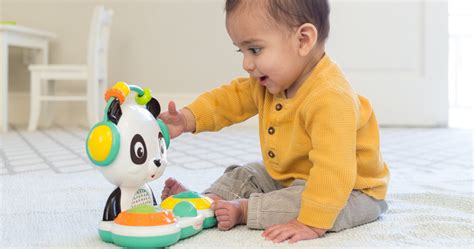 Sensory Development - Your Baby’s First Year Milestones – Infantino UK