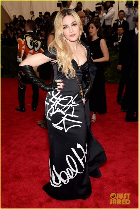 Madonna's Dress Is All About 'Rebel Heart' at the Met Gala 2015: Photo ...