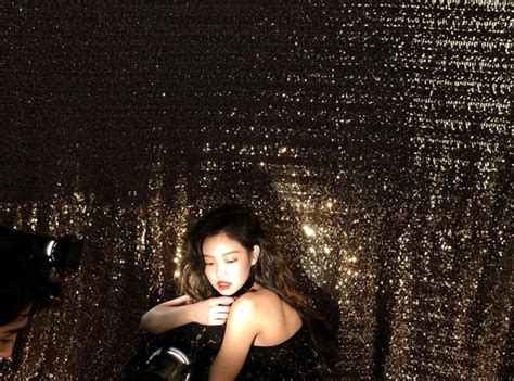 181221 JENNIE INSTAGRAM UPDATE | kpopping