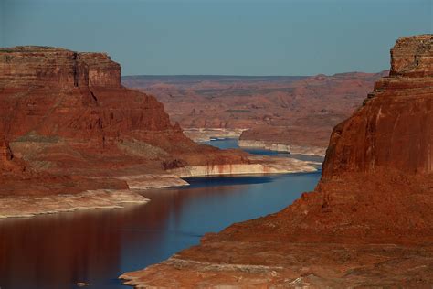 Photos Of The Colorado River Basin Drought Show How Scarily Empty The ...