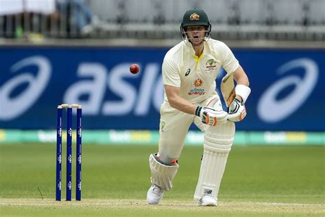 Eyes on the ball? Steve Smith has it covered | ESPNcricinfo.com