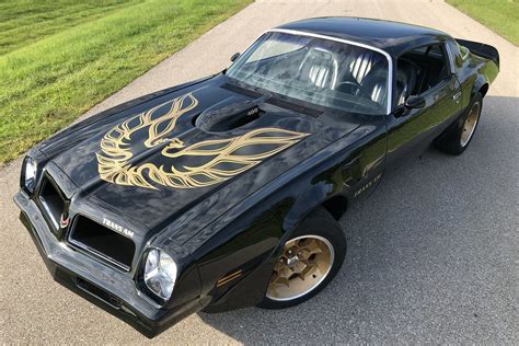 1976 PONTIAC FIREBIRD TRANS AM CUSTOM COUPE