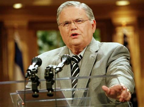 Anti-Israel protesters crash Hagee's sermon - San Antonio Express-News