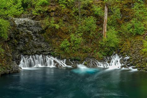 Blue Pool Oregon [OC] [4912x7360] #Music #IndieArtist #Chicago in 2020 ...