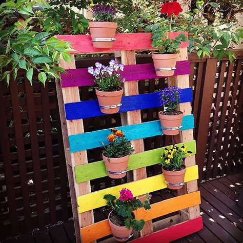 21 Spectacular Recycled Wood Pallet Garden Ideas To DIY