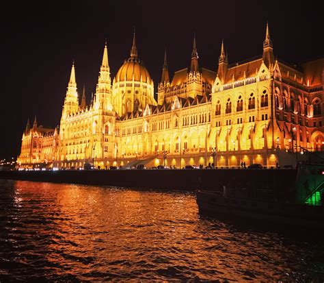 budapest at night – johnrieber