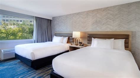 DoubleTree LAX/ El Segundo Near Redondo Beach