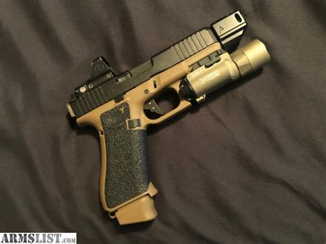 ARMSLIST - For Sale: Glock 19 gen 5 mos/19x