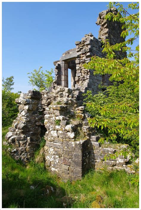 Sanquhar Castle | Sanquhar Castle is a ruined 13th-century c… | Flickr