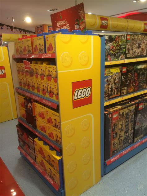 Ssurvivor: Lego Shop Dubai Mall