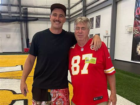 Travis and Jason Kelce Reveal Their Secret Super Bowl Bet – and It ...