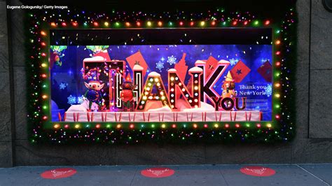 Macys Christmas Windows In Nyc 2021