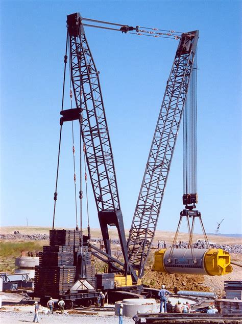 The original crawler crane from Liebherr | Liebherr