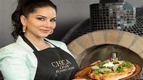 Sunny Leone: I love to cook and bake - Entertainment - Dunya News