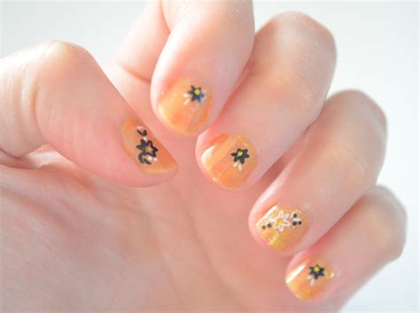 Very Enchanting: Golden Nails with Black Flower Stickers Tutorial