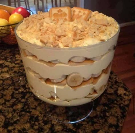 Paula Deen’s “Not Yo’ Mama’s Banana Pudding” – 99easyrecipes