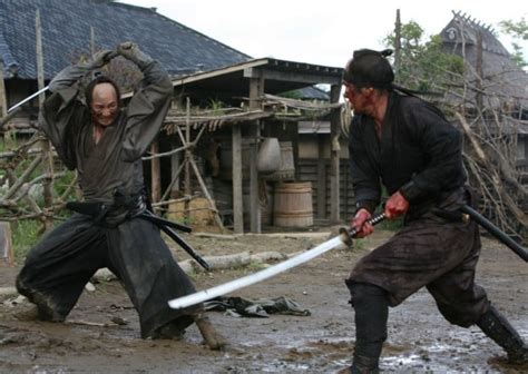 Samurai sword fights lead to a bloody good finale in '13 Assassins'