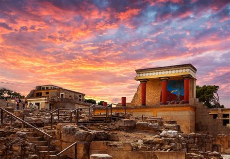 Knossos, Traces of King Minos (Crete, Greece) - Traveldigg.com