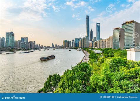 China Shanghai Huangpu River 36 Stock Photo - Image of bund, economy: 160855188