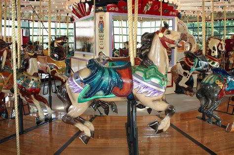 Columbus Zoo Carousel - 1914 IllionsCarouselHistory.com