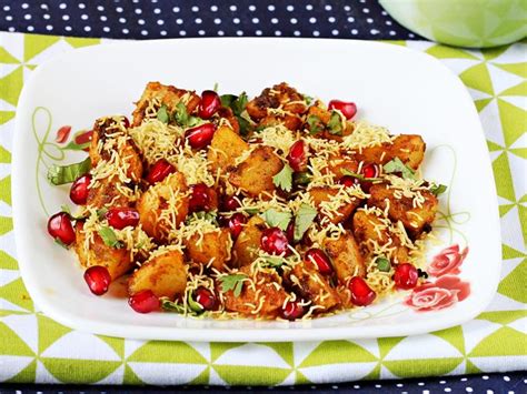 Aloo chaat recipe | How to make aloo chaat | Potato chaat recipe