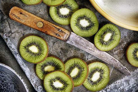 Kiwi Fruit Recipes, Storage, and Tips