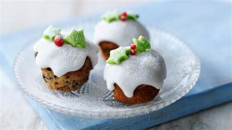 Christmas mini-muffins recipe - BBC Food