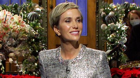 Watch Saturday Night Live Highlight: Kristen Wiig 2020 Holiday ...