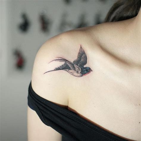 26 Fascinating Bird Tattoos on Shoulder for Women