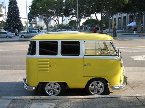 Volkswagen Short Bus | Mini bus, Volkswagen bus, Mini van