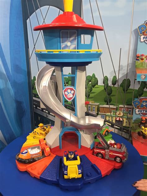 Paw Patrol Life-Size Lookout Tower | New Toys From Toy Fair 2017 | POPSUGAR Family Photo 107