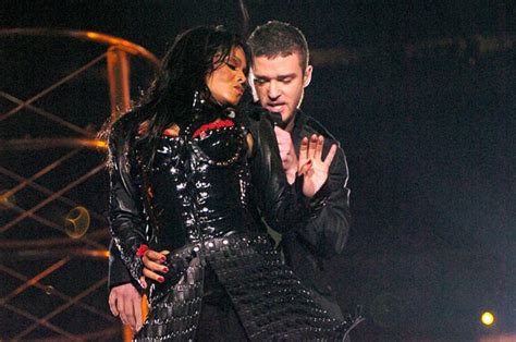 Janet Jackson Super Bowl Wardrobe Malfunction: What Really Happened ...