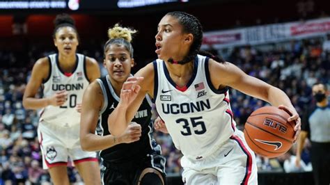 UConn’s Azzi Fudd shows she’s ‘not just a three-point shooter’ in ...