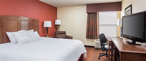 Hampton Inn Shawnee, Oklahoma Hotel At a Glance